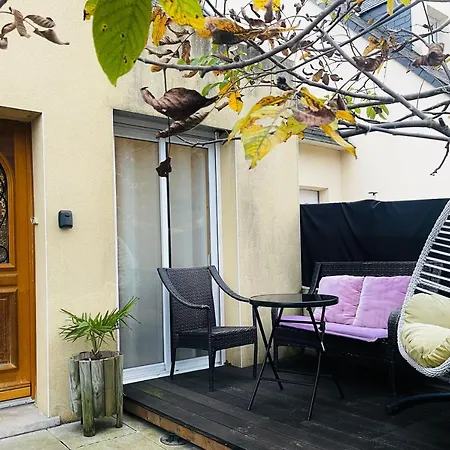 Studio Dans Lotissement Calme, Proche Du Centre