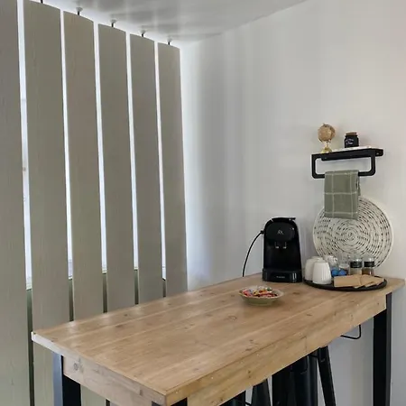 Apartment Studio Dans Lotissement Calme, Proche Du Centre