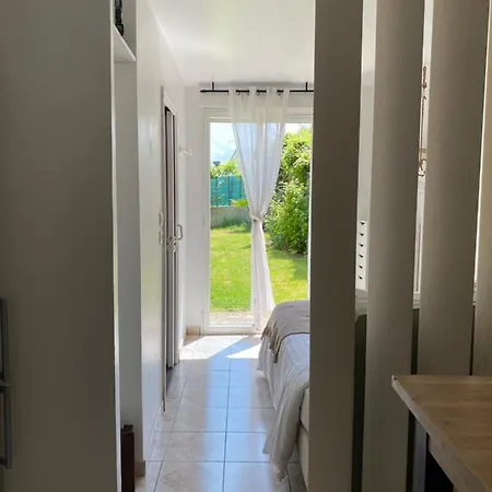 Studio Dans Lotissement Calme, Proche Du Centre Apartment